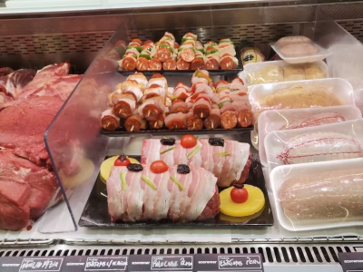 A equipa do talho da Socremer sempre pronta para o servir melhor